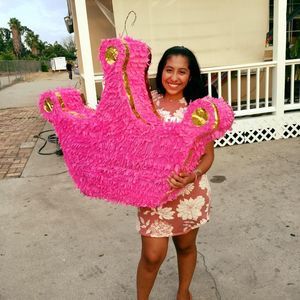 Meet your Posher, Leslie